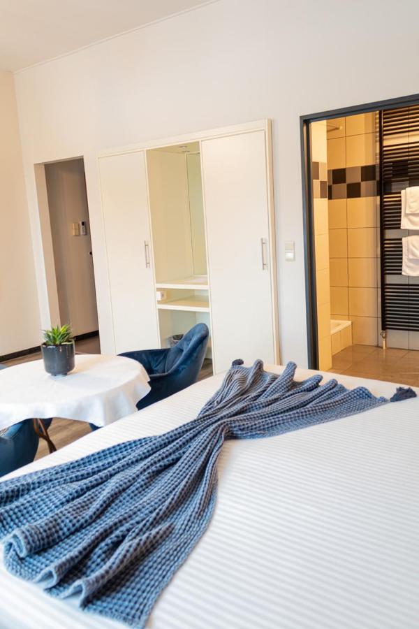 Guesthouse De Wissen Dilsen-Stokkem Esterno foto